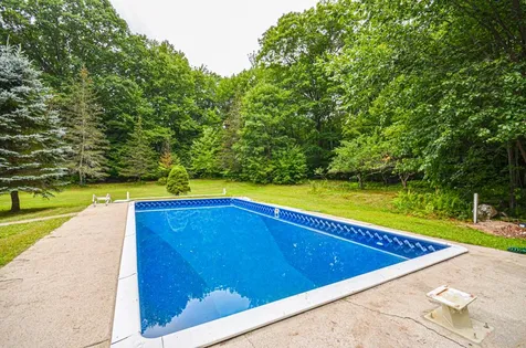 143 Fremont Road Chester NH 03036