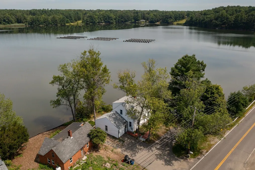 242 Main Street Eliot ME 03903