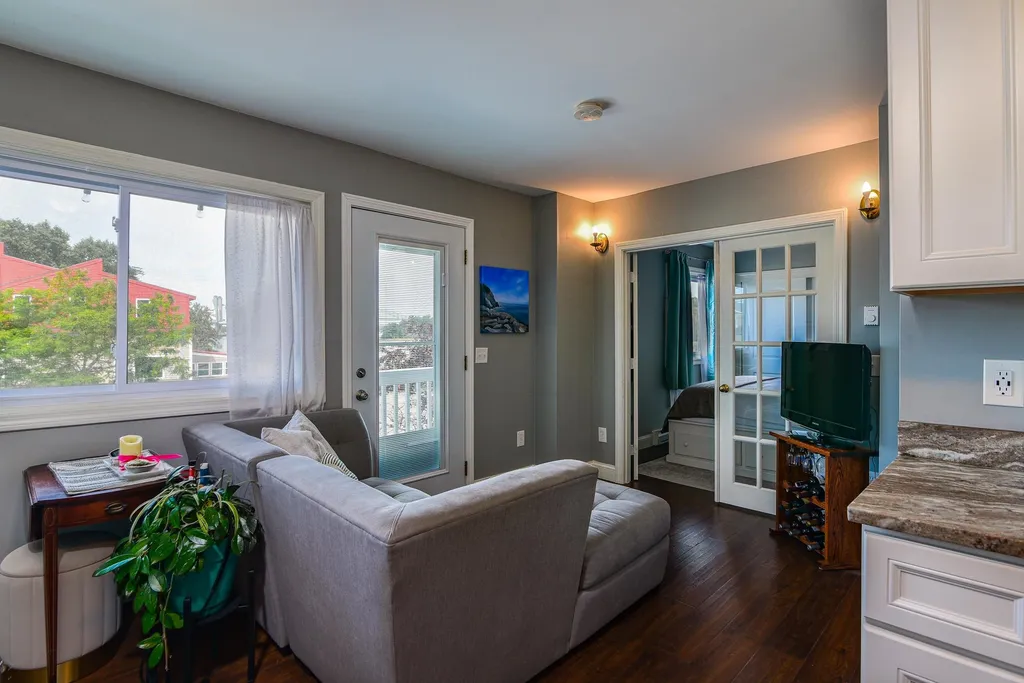 3 Island Avenue Kittery ME 03904
