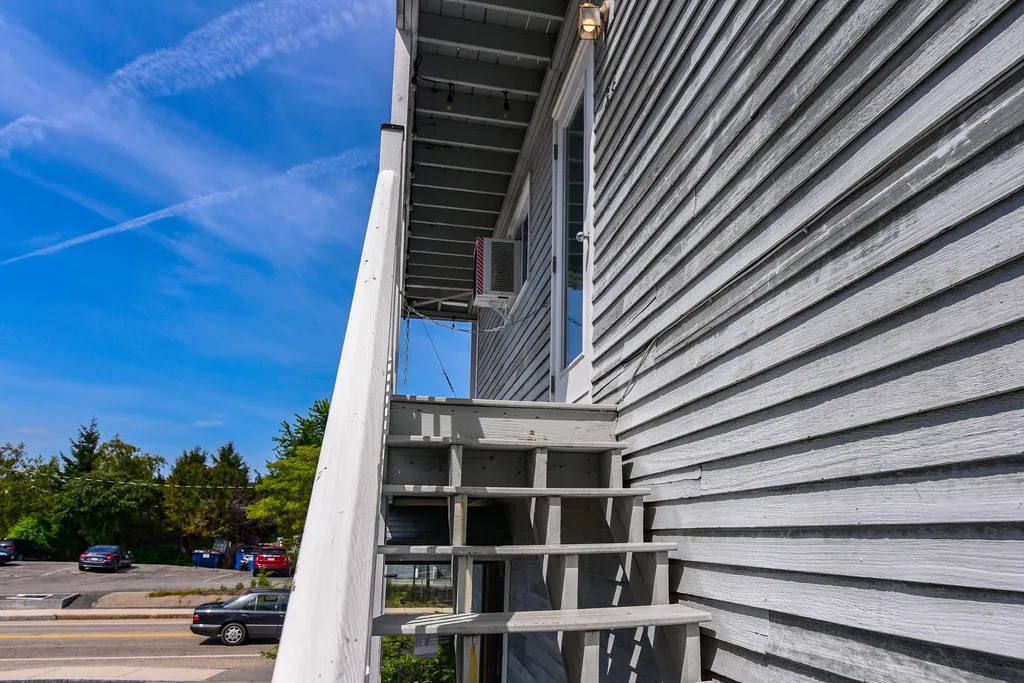 3 Island Avenue Kittery ME 03904