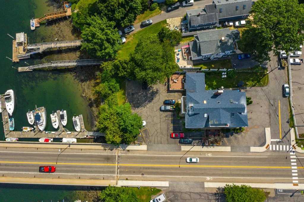 3 Island Avenue Kittery ME 03904