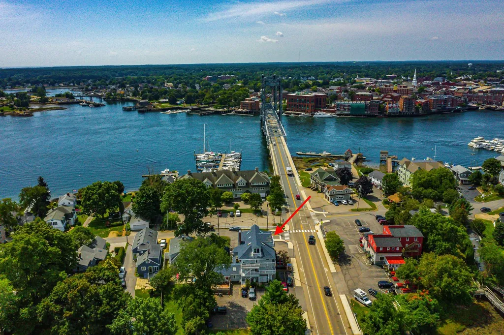 3 Island Avenue Kittery ME 03904