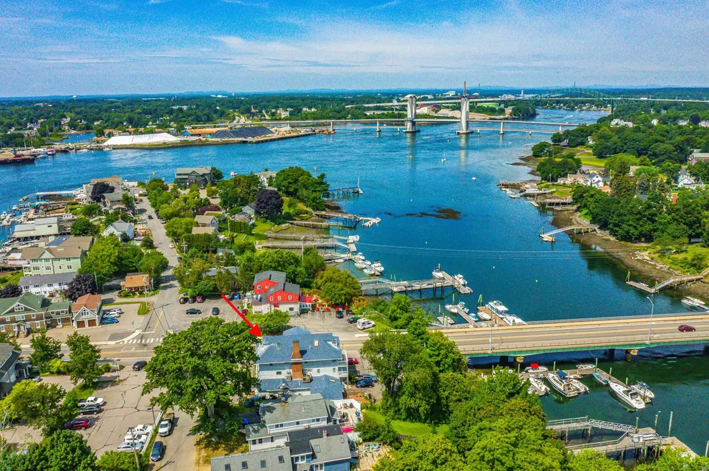 3 Island Avenue Kittery ME 03904