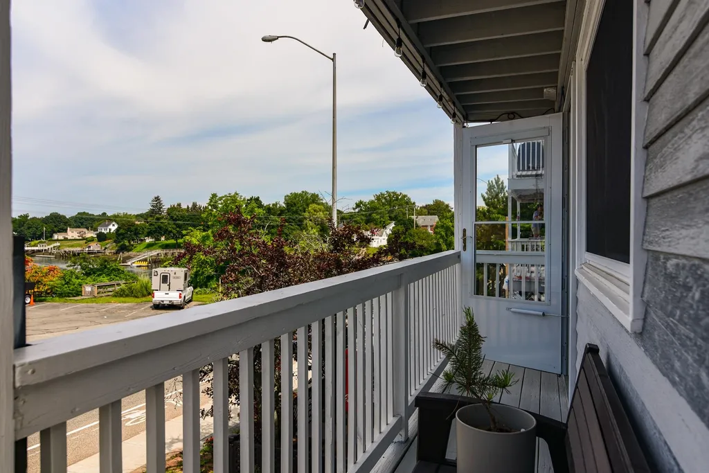 3 Island Avenue Kittery ME 03904