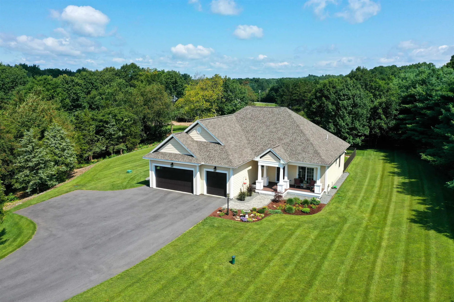 11 Lovering Road North Hampton NH 03862