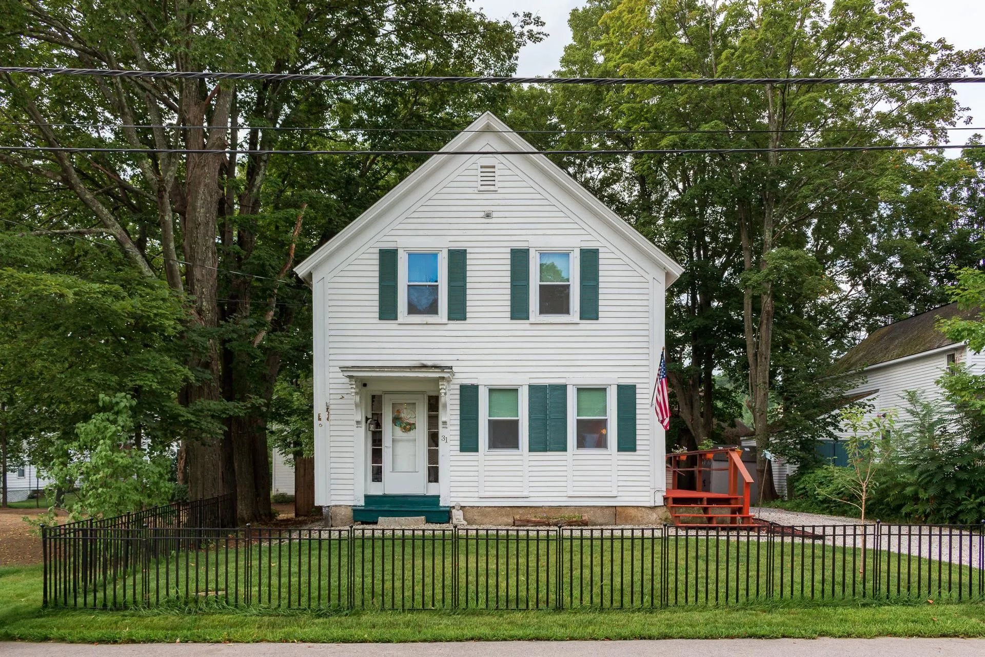 31 Maple Street Wilton NH 03086