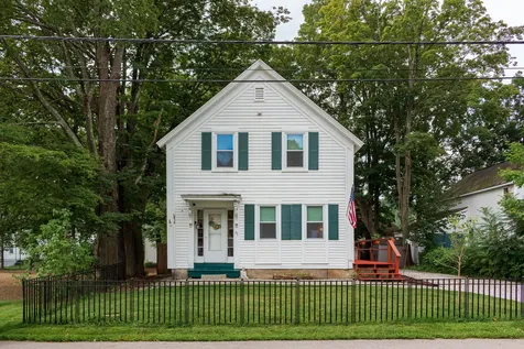 31 Maple Street Wilton NH 03086