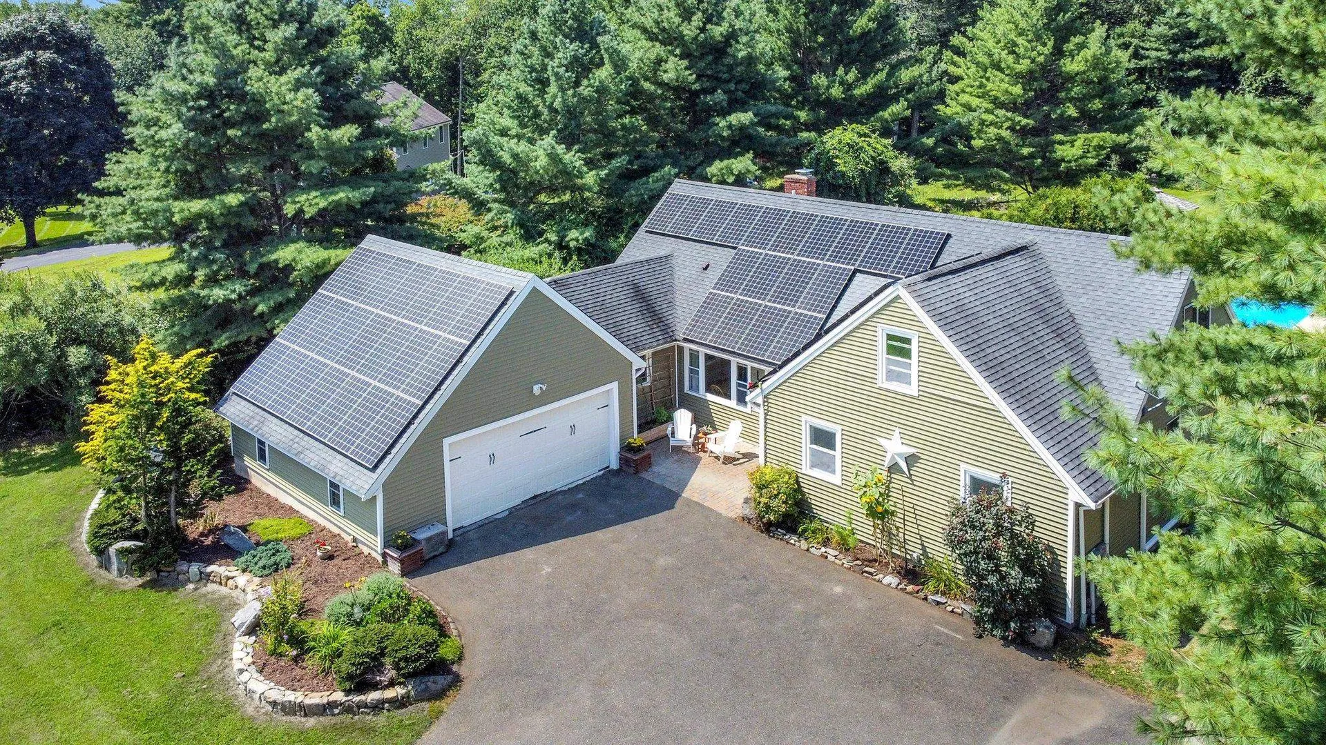 12 Brown Avenue Stratham NH 03885