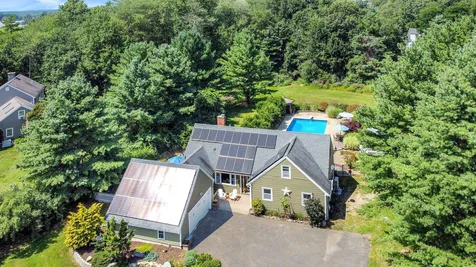 12 Brown Avenue Stratham NH 03885