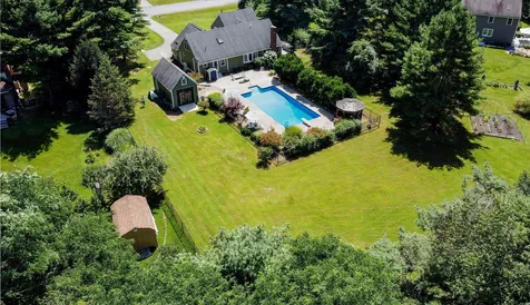 12 Brown Avenue Stratham NH 03885