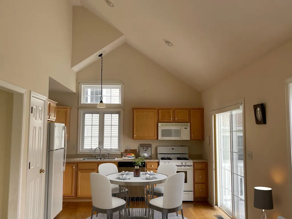 18 Meadowood Drive Exeter NH 03833