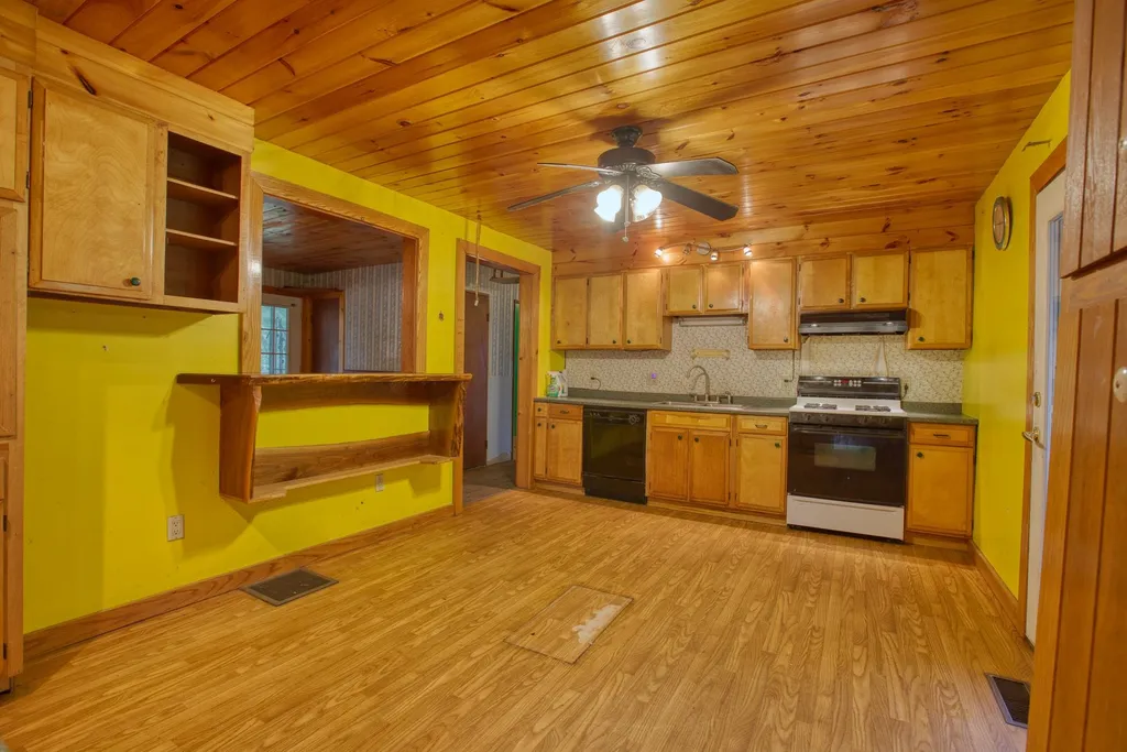 98 Meadow Road Milton VT 05468