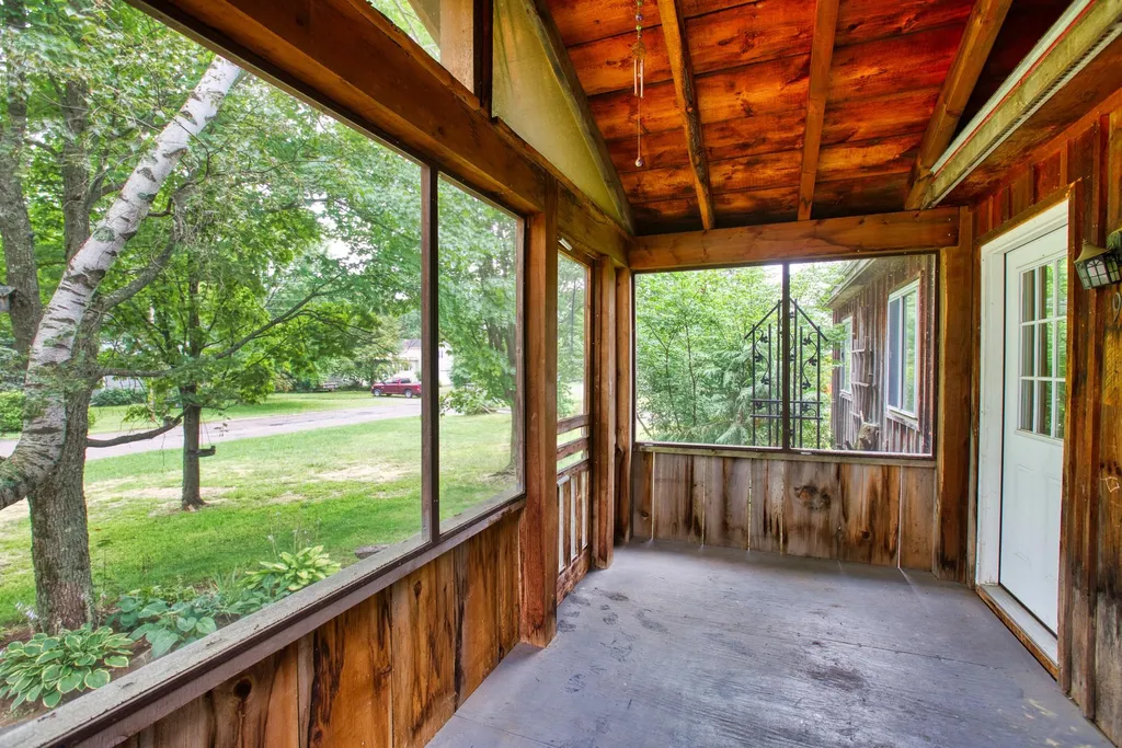 98 Meadow Road Milton VT 05468