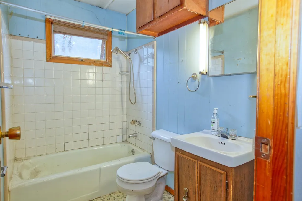 98 Meadow Road Milton VT 05468