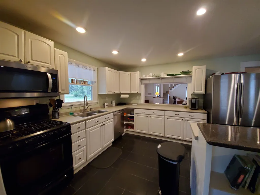 372 Hardy Hill Road Grafton NH 03240