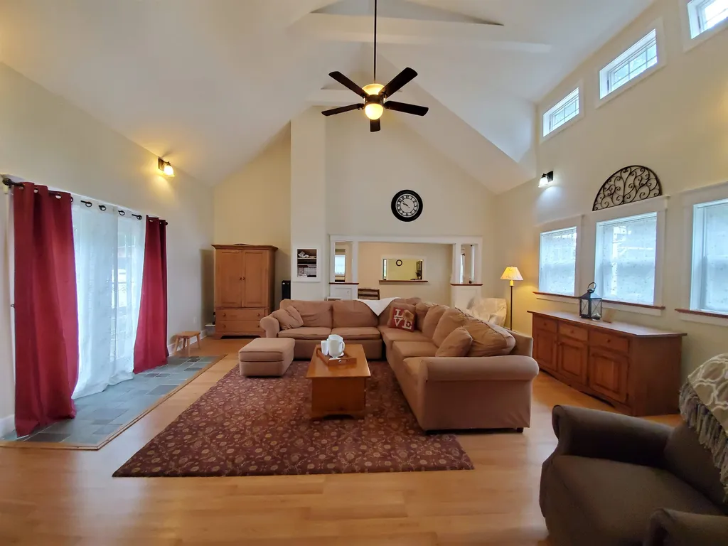 372 Hardy Hill Road Grafton NH 03240