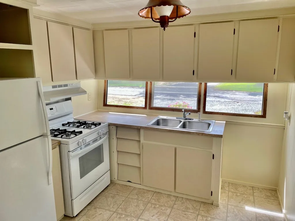 83 Plummer Hill Road Belmont NH 03220