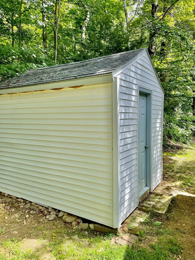 83 Plummer Hill Road Belmont NH 03220