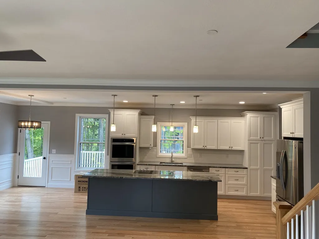 22 Lesnyk Road Goffstown NH 03045