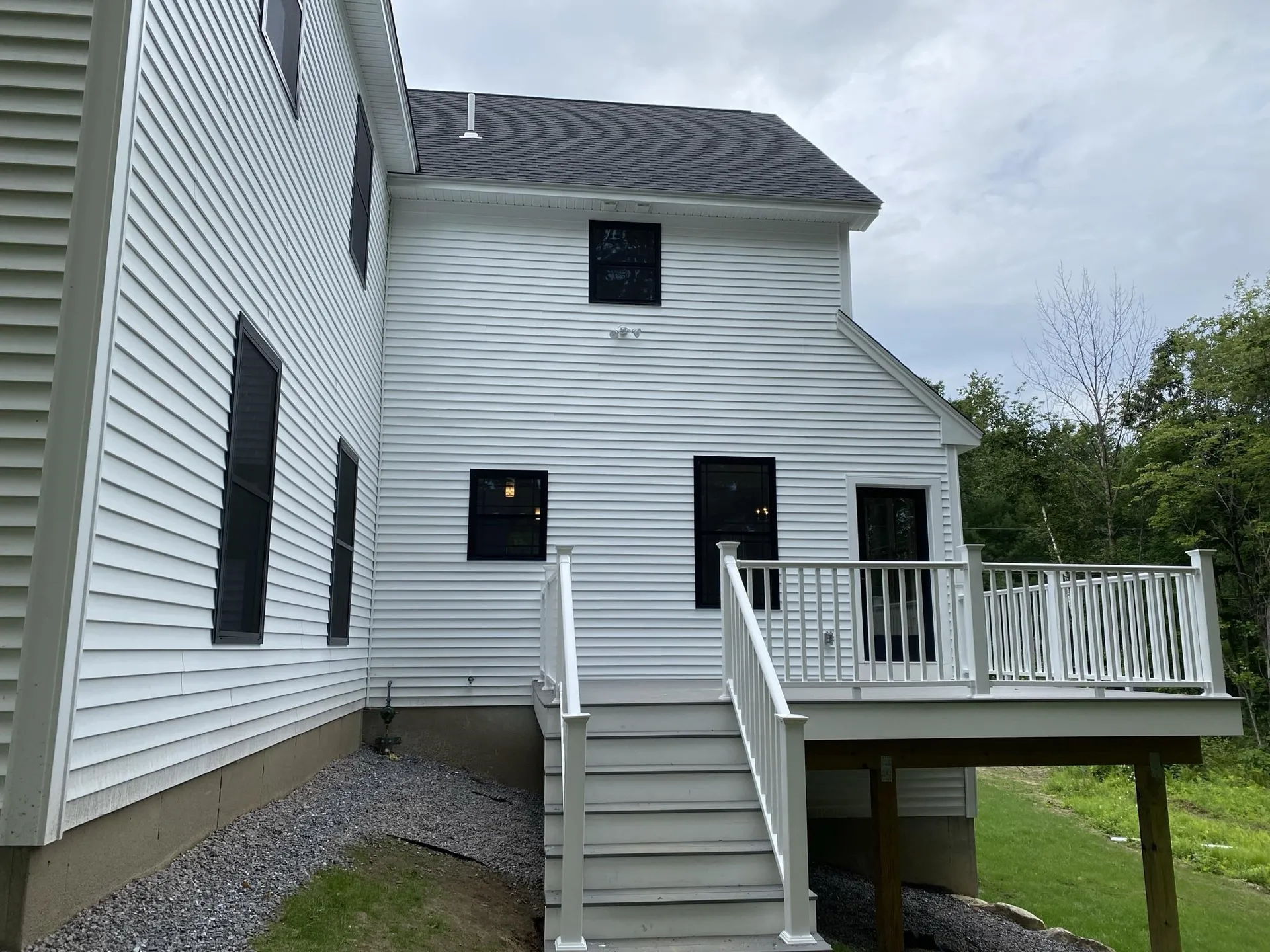 22 Lesnyk Road Goffstown NH 03045