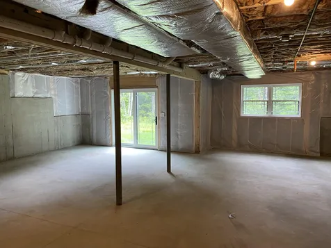 22 Lesnyk Road Goffstown NH 03045