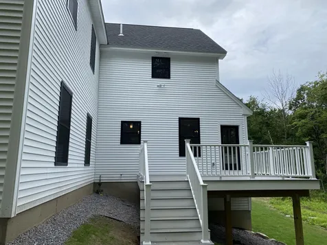 22 Lesnyk Road Goffstown NH 03045