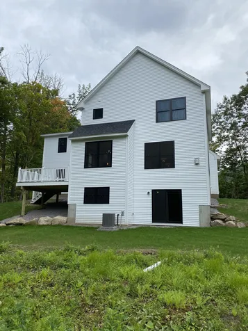 22 Lesnyk Road Goffstown NH 03045