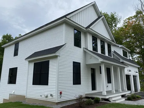 22 Lesnyk Road Goffstown NH 03045