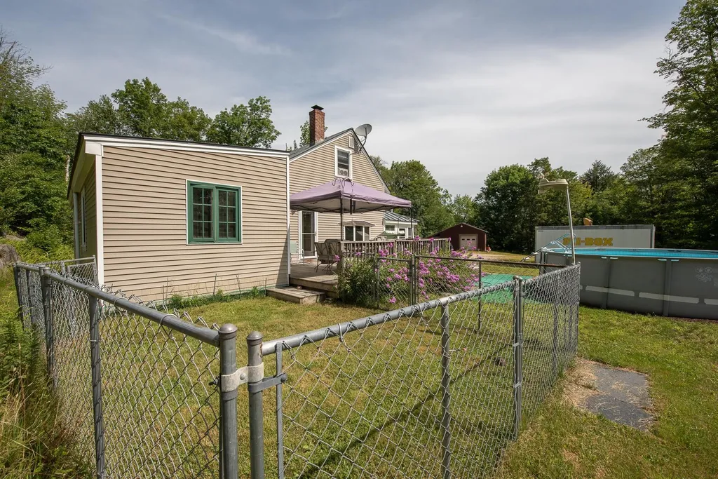 39 Sheldon Road Danbury NH 03230