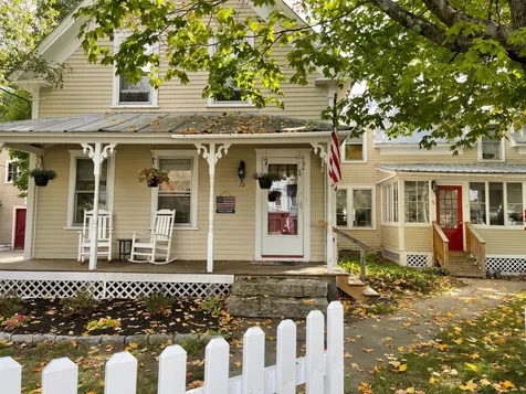 73-75 Pollard Street Conway NH 03818