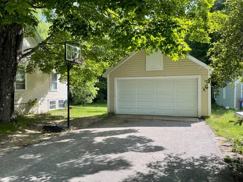 73-75 Pollard Street Conway NH 03818