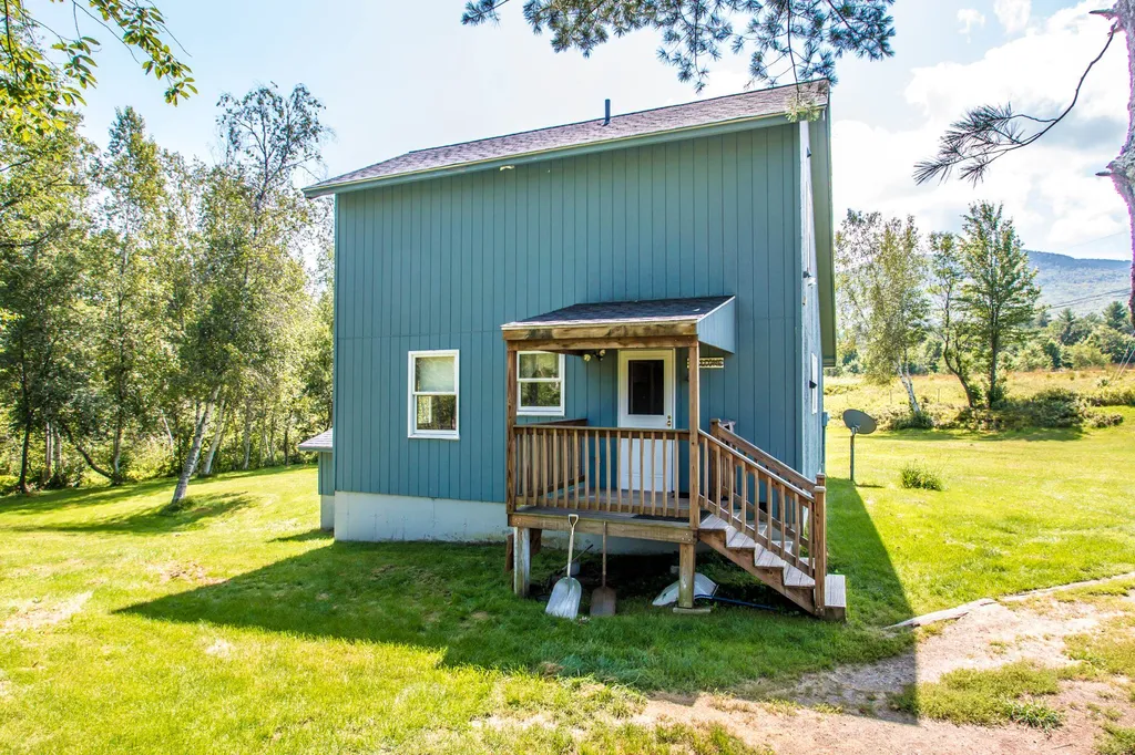 1542 Stark Highway Stark NH 03582