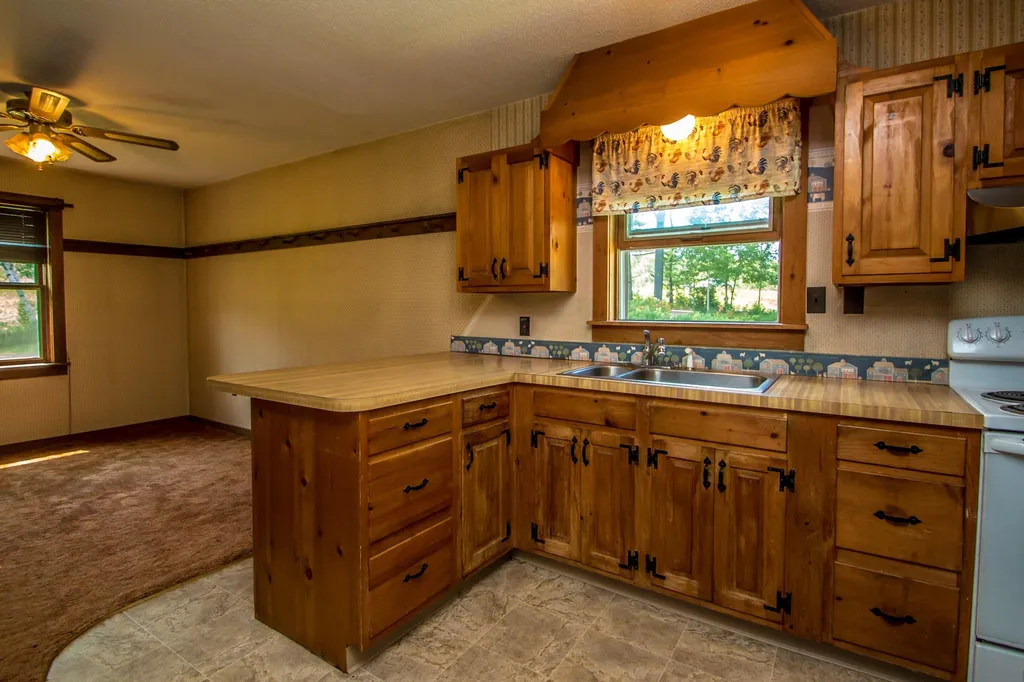 1542 Stark Highway Stark NH 03582