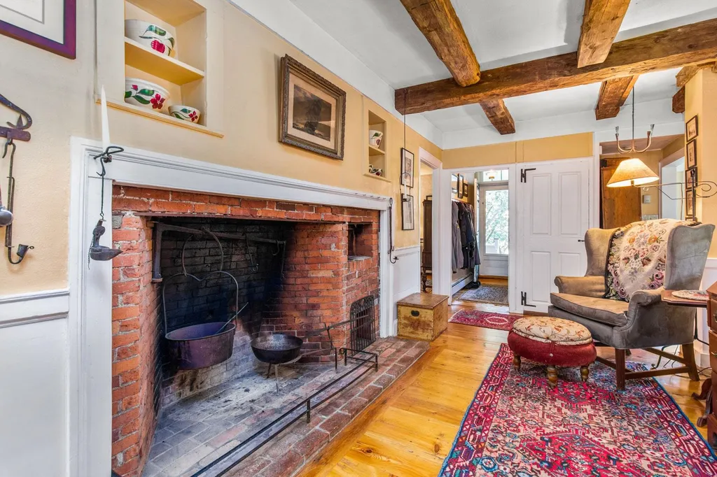 22 Old Piscataqua Road Durham NH 03824
