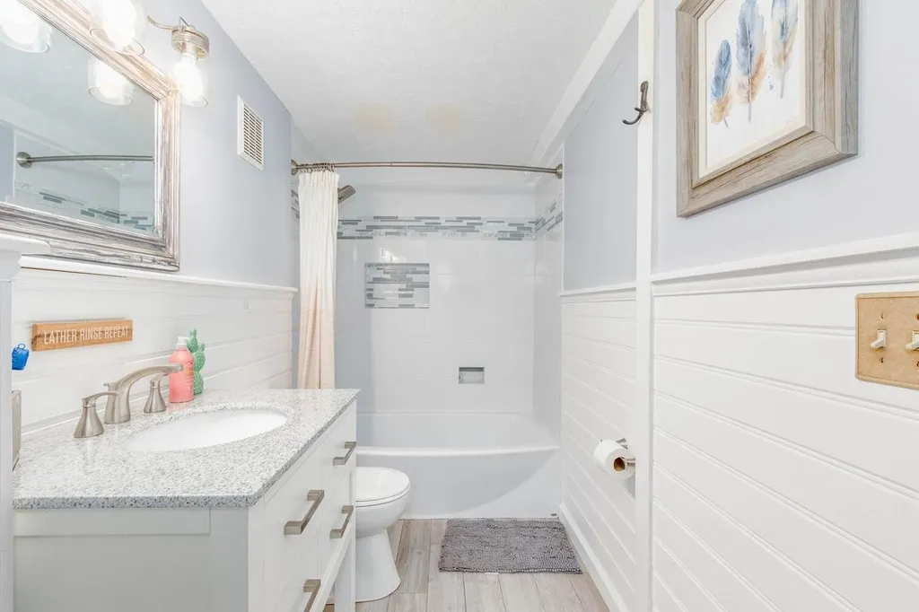7 Sandy Brook Lane Londonderry NH 03053