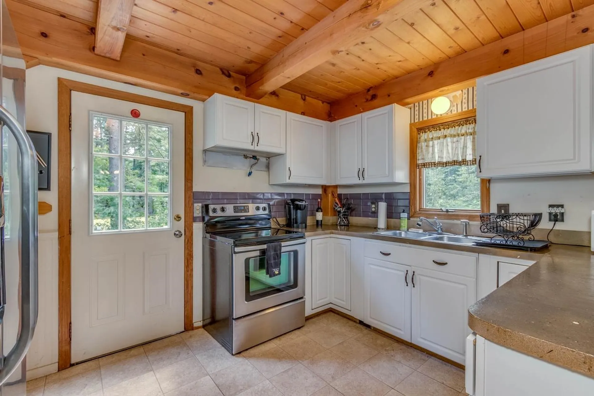 7 Sandy Brook Lane Londonderry NH 03053