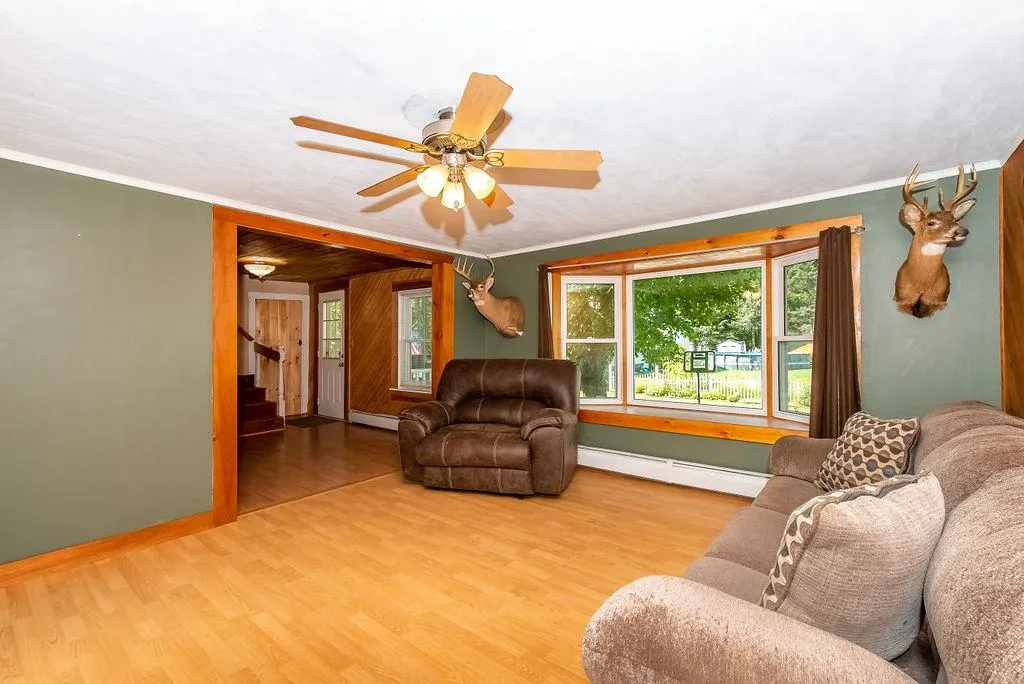 8 Waverly Street Rochester NH 03867