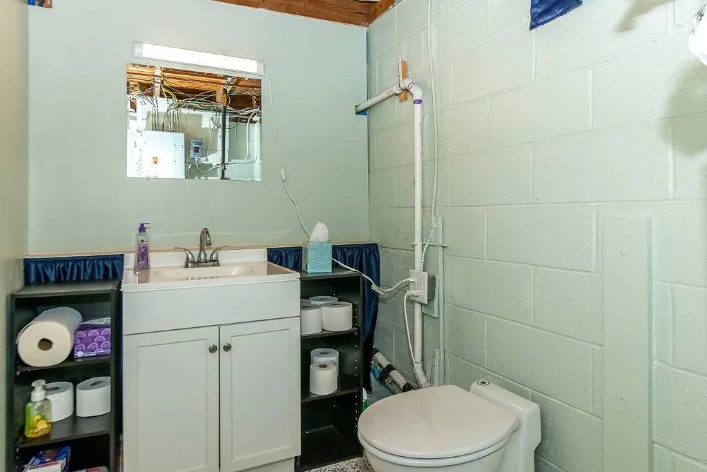 8 Waverly Street Rochester NH 03867