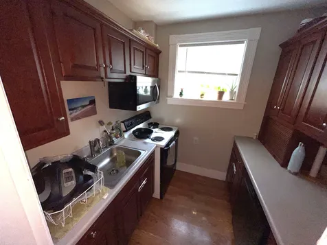 83 Clarke Street Manchester NH 03104