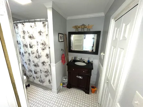 83 Clarke Street Manchester NH 03104