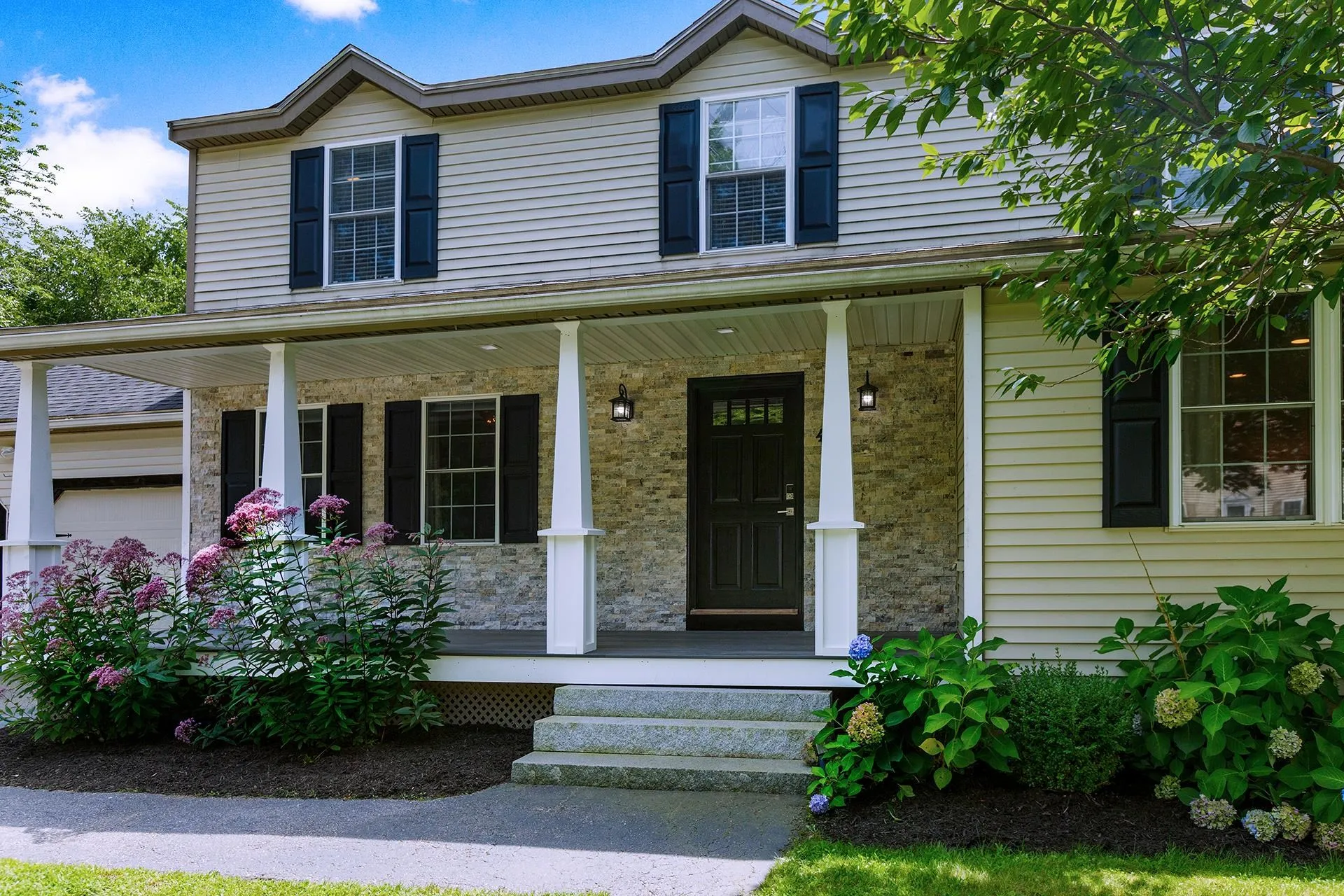 4 Sousa Boulevard Hudson NH 03051