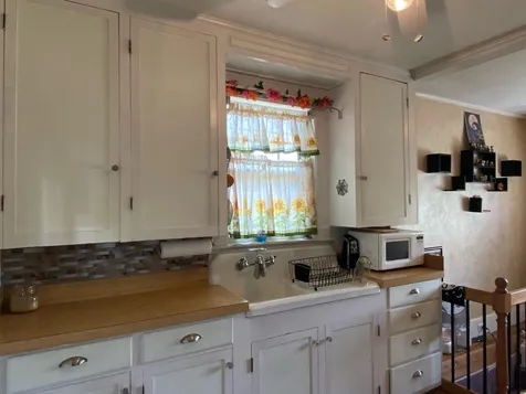 33 Edwards Street Franklin NH 03235