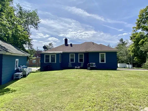 33 Edwards Street Franklin NH 03235