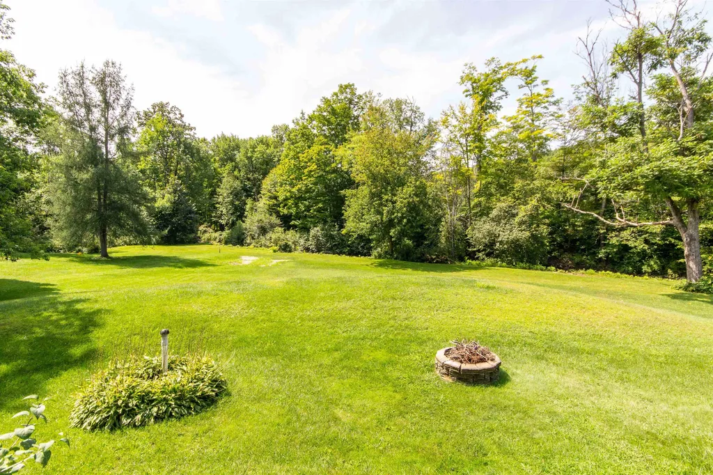 19 Willow Lane Jericho VT 05465