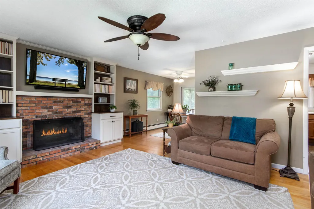 19 Willow Lane Jericho VT 05465