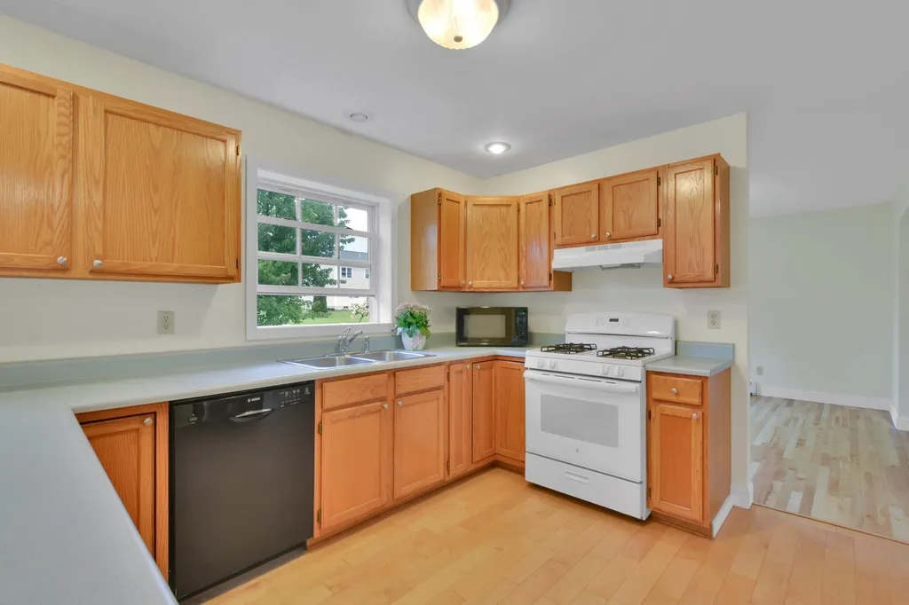 12 Mill Pond Lane South Burlington VT 05403