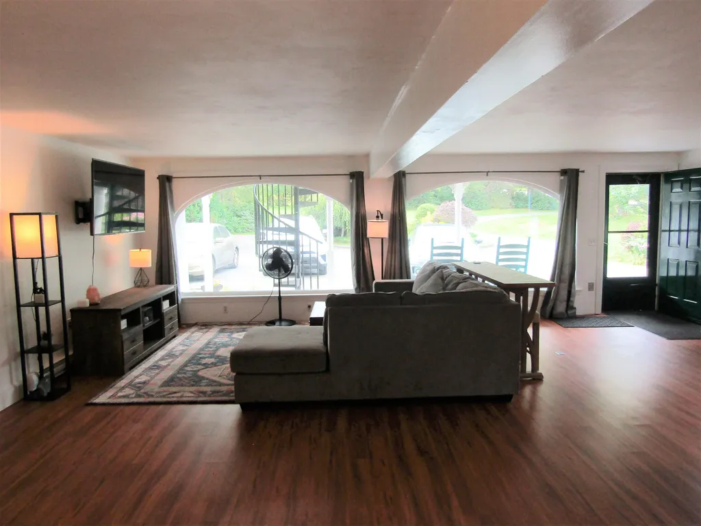 98 Elm Street Newport NH 03773