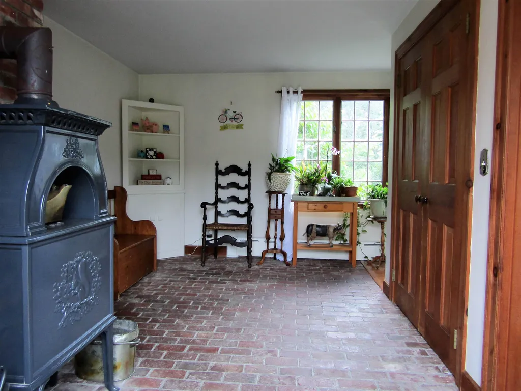 98 Elm Street Newport NH 03773