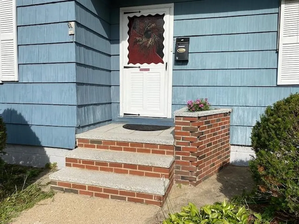 341 Reed Street Manchester NH 03102