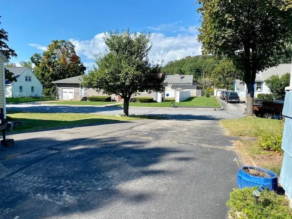 341 Reed Street Manchester NH 03102